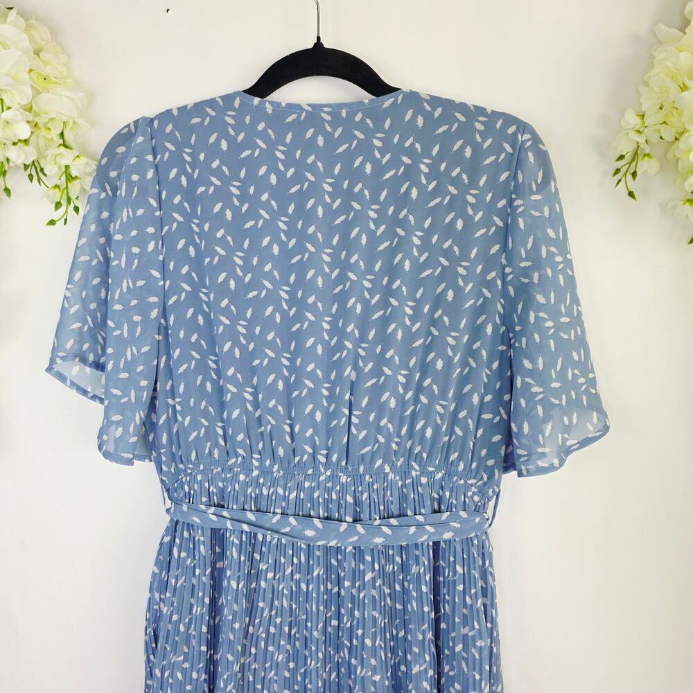Entro Midi Tiered Dress Large Blue White Feather Pleated Flutter Sleeve Cottage - Picture 8 of 15